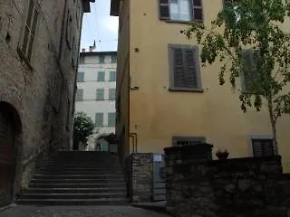 Al Vicolo Nocleg ze śniadaniem Bergamo
